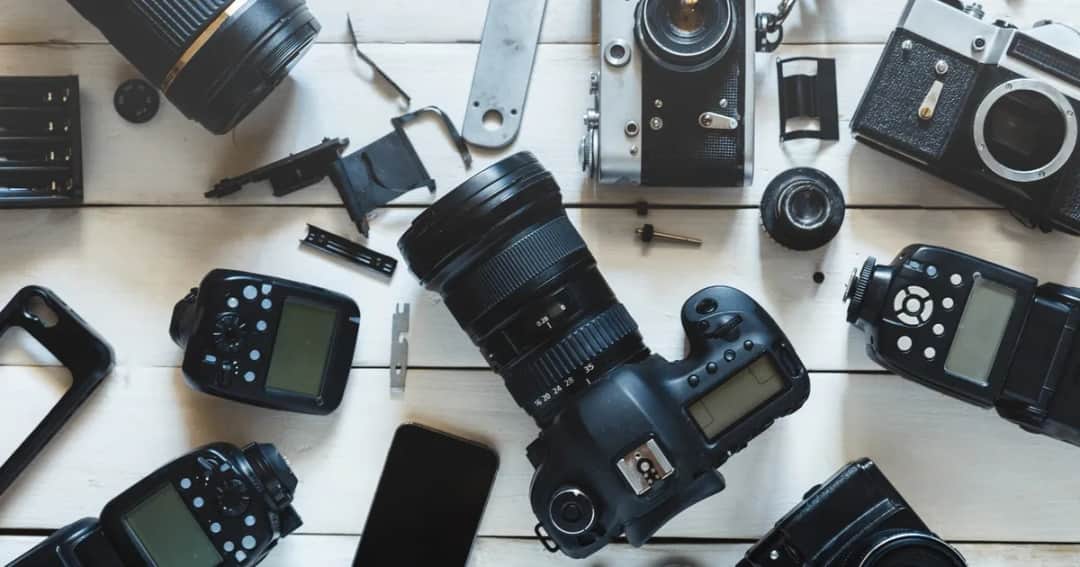 Pierwszy aparat: Jaki wybrać? Poradnik dla początkujących